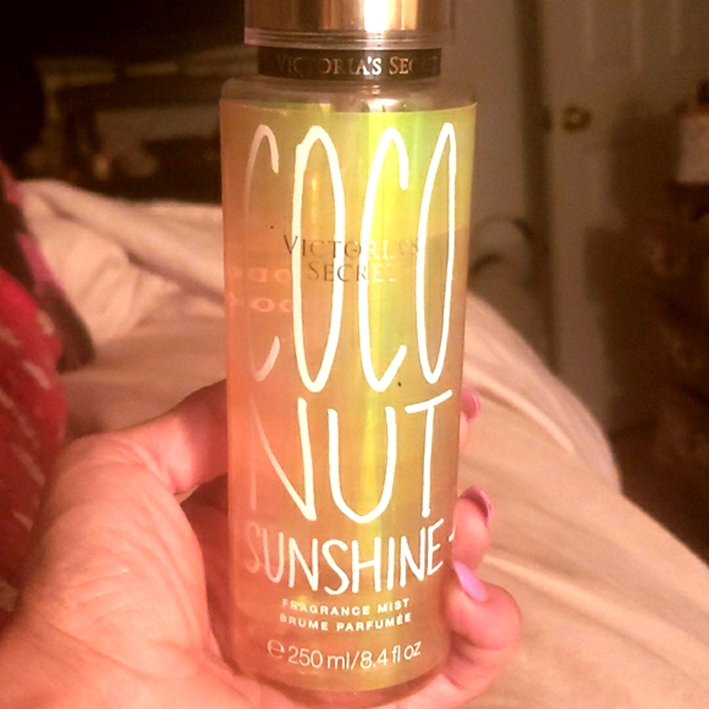 🔥RARE COCONUT SUNSHINE ON THE ISLAND VICTORIA SECRET MIST